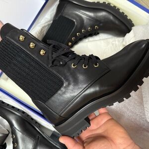 They are new in their boxes I have 2 pairs one is 37 and the other is 37.5 origi